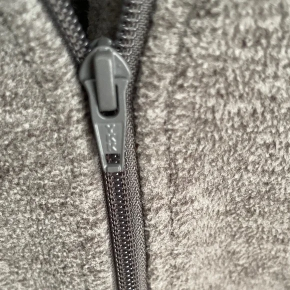 Duluth Trading Co Heather Gray Utility Jacket - Picture 4 of 6